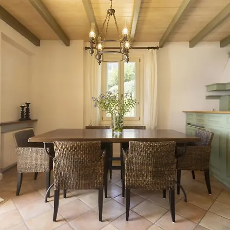 Villa Seaview House